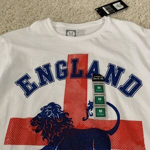 NEW Cedar Wood State Tee Mens Medium England T-Shirt White Graphic 100% Cotton